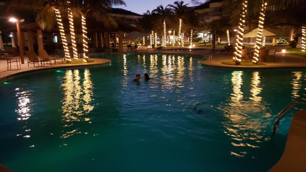 Paraiso Das Dunas - Apartamento A Beira Mar Com Jacuzzi - Proximo Ao Beach Park Aquiraz Bagian luar foto